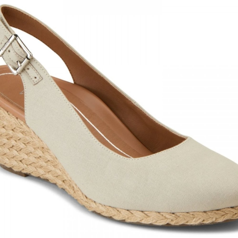 NEW, Never Worn Vionic Carolina Wedge